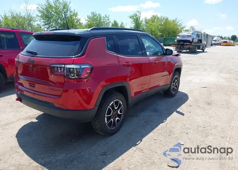 2025 Jeep Compass Trailhawk 4X4 from USA, damaged, VIN 3C4NJDDNXST551154